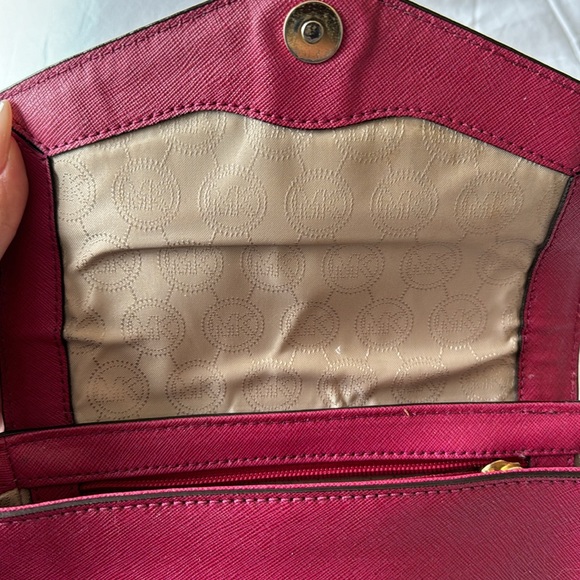 Michael Kors Pink Purse - Picture 5 of 6